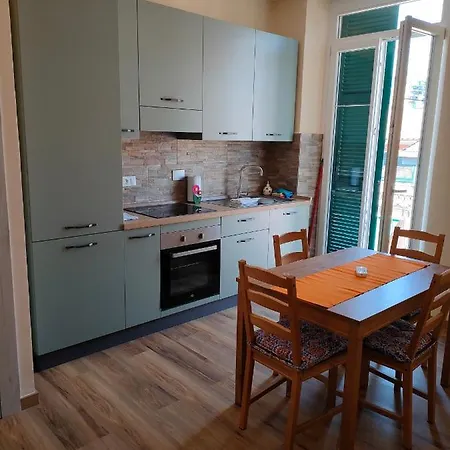 Apartment Pietra Del Levante